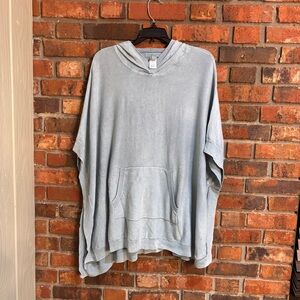 Barefoot Dreams women’s lightweight hooded hoodie poncho dusty blue OS